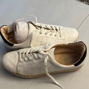 Vince Camuto Jinnie White Espadrille Sneakers
